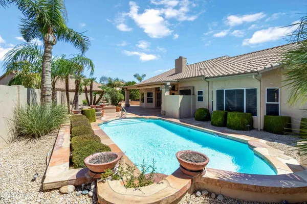 Property Slideshow image 2 of 35 | 19070 n 88th ave, Peoria, AZ, 85382