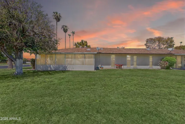 Property Slideshow image 2 of 40 | 9821 w pleasant valley rd, Sun City, AZ, 85351