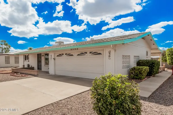 Property Slideshow image 3 of 31 | 6505 e el paso st, Mesa, AZ, 85205