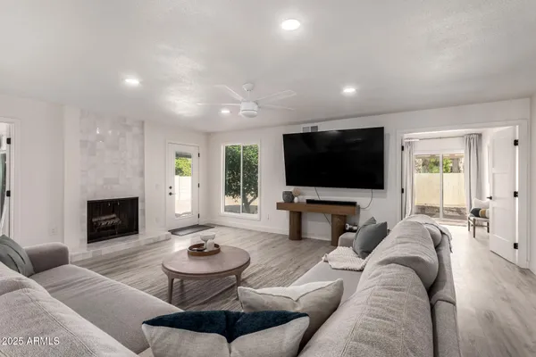 Property Slideshow image 2 of 34 | 26007 s cedarcrest dr, Sun Lakes, AZ, 85248