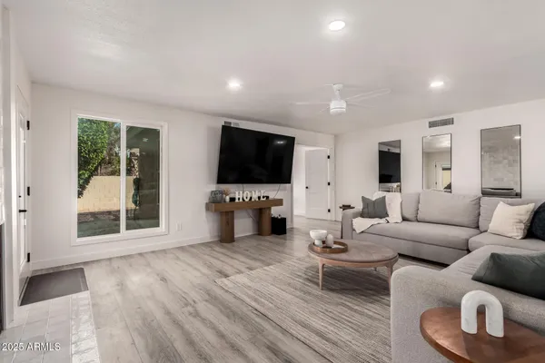 Property Slideshow image 3 of 34 | 26007 s cedarcrest dr, Sun Lakes, AZ, 85248