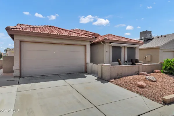 Property Slideshow image 3 of 23 | 1863 e buena vista dr, Chandler, AZ, 85249