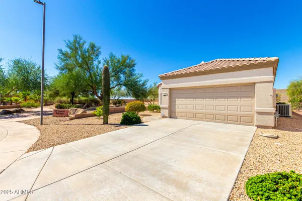 Property Slideshow image 2 of 24 | 17108 n estrella vista dr, Surprise, AZ, 85374