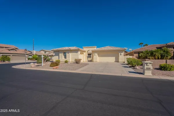 Property Slideshow image 3 of 67 | 8820 e sunridge dr, Sun Lakes, AZ, 85248
