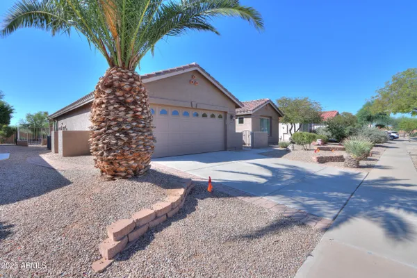 Property Slideshow image 3 of 46 | 2385 e fiesta dr, Casa Grande, AZ, 85194