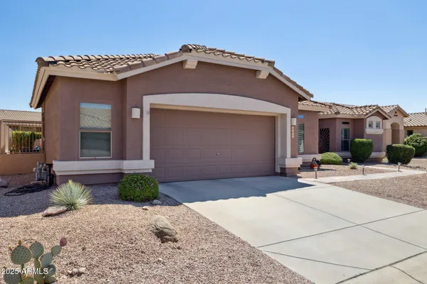 Property Slideshow image 2 of 36 | 5595 s indigo dr, Gold Canyon, AZ, 85118