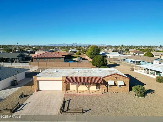 Property Slideshow image 2 of 33 | 14618 n shiprock dr, Sun City, AZ, 85351