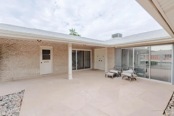 Property Slideshow image 3 of 20 | 14240 n crimson dr, Sun City, AZ, 85351