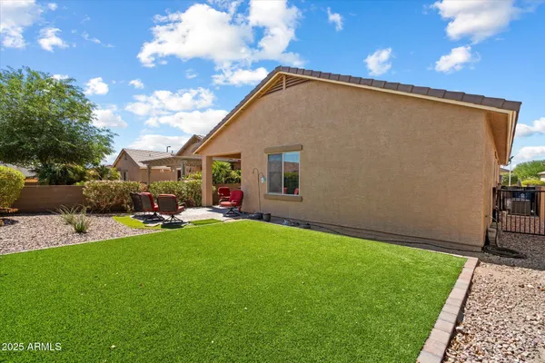 Property Slideshow image 3 of 20 | 245 s 225th ln, Buckeye, AZ, 85326