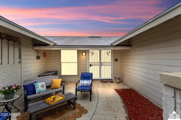 Property Slideshow image 2 of 40 | 10102 w deanne dr, Sun City, AZ, 85351