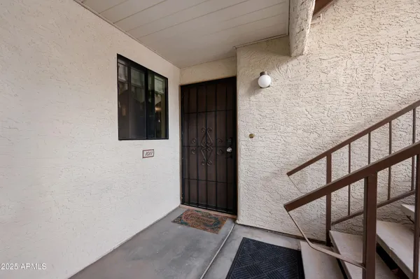 Property Slideshow image 2 of 32 | 5518 e lindstrom ln 1011, Mesa, AZ, 85215
