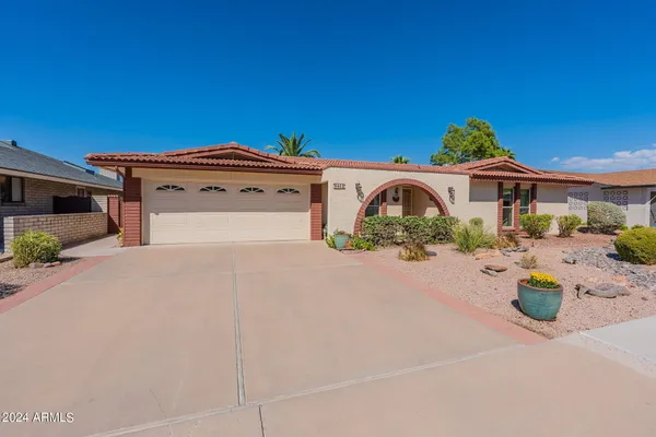 Property Slideshow image 3 of 52 | 4622 e flower ave, Mesa, AZ, 85206