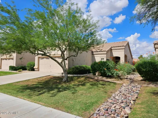 Property Slideshow image 3 of 4 | 8390 w oraibi dr, Peoria, AZ, 85382