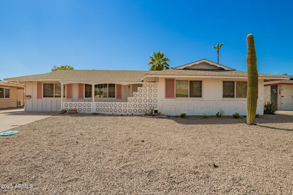 Property Slideshow image 2 of 38 | 12248 n 105th ave, Sun City, AZ, 85351