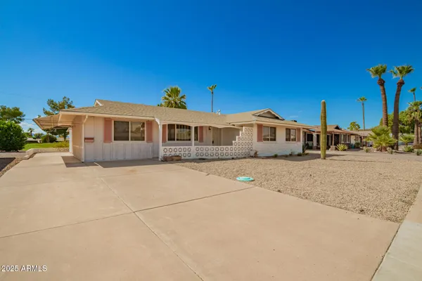 Property Slideshow image 3 of 38 | 12248 n 105th ave, Sun City, AZ, 85351