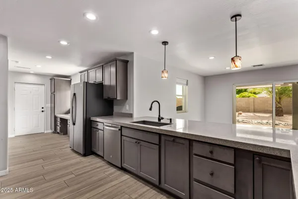 Property Slideshow image 3 of 45 | 11343 e milagro ave, Mesa, AZ, 85209