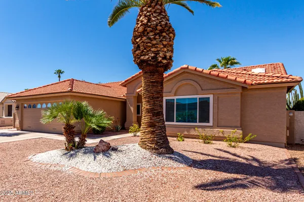 Property Slideshow image 2 of 40 | 26038 s saddletree dr, Sun Lakes, AZ, 85248