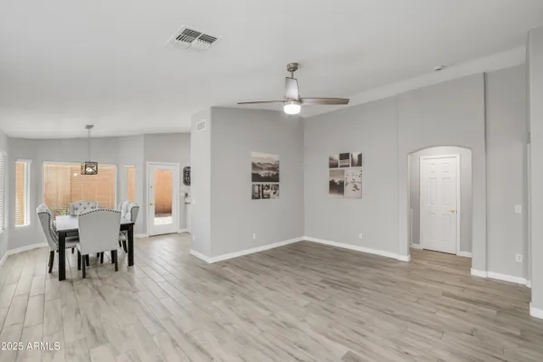 Property Slideshow image 2 of 28 | 3509 e hazeltine way, Chandler, AZ, 85249