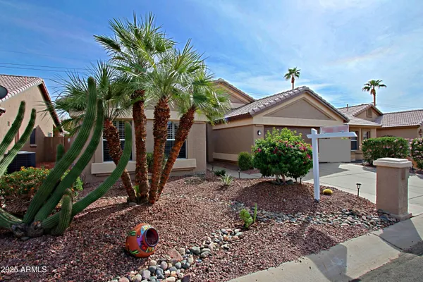 Property Slideshow image 3 of 35 | 15419 w verde ln, Goodyear, AZ, 85395
