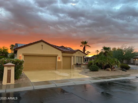 Property Slideshow image 2 of 37 | 18321 n kokopelli ct, Surprise, AZ, 85374