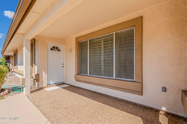 Property Slideshow image 3 of 38 | 10514 w willow creek cir, Sun City, AZ, 85373