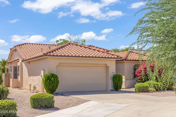 Property Slideshow image 2 of 35 | 18083 w douglas way, Surprise, AZ, 85374