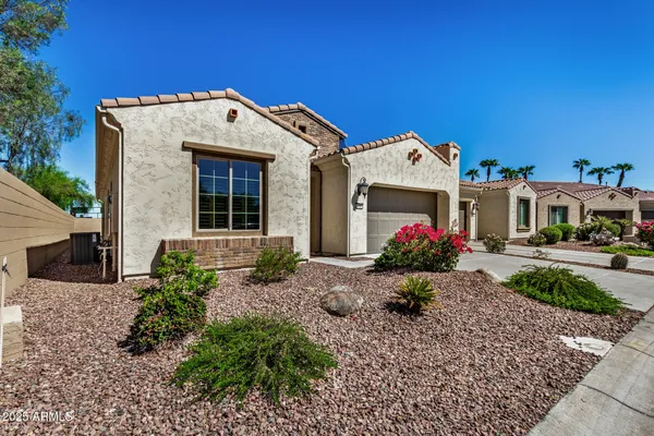 Property Slideshow image 3 of 52 | 4045 n 163rd dr, Goodyear, AZ, 85395