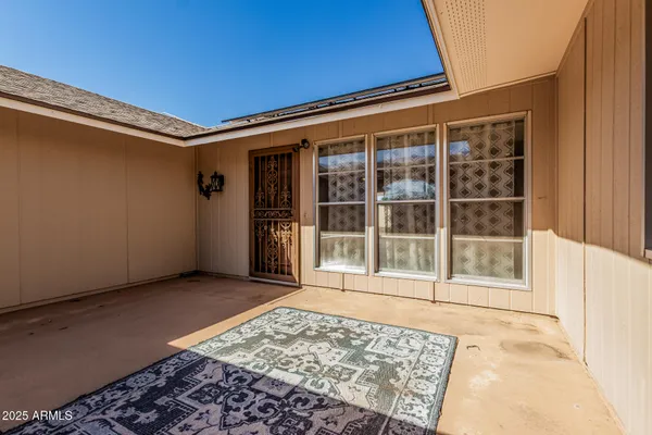 Property Slideshow image 2 of 39 | 9870 w comstock ct, Sun City, AZ, 85373