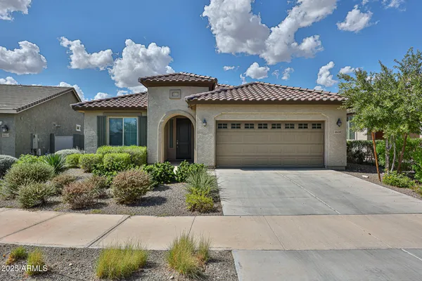 Property Slideshow image 2 of 29 | 4658 n 204th ln, Buckeye, AZ, 85396