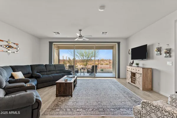 Property Slideshow image 2 of 25 | 4334 ponderosa trl, Wickenburg, AZ, 85390