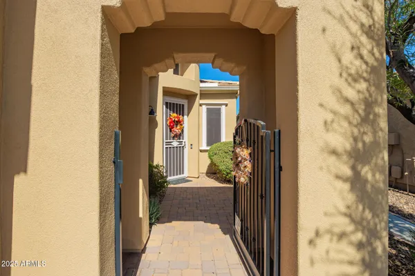 Property Slideshow image 3 of 20 | 12956 w eagle ridge ln, Peoria, AZ, 85383