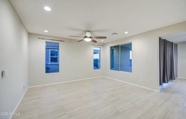 Property Slideshow image 3 of 37 | 21290 n 270th ave, Buckeye, AZ, 85396