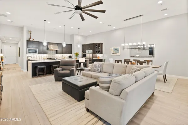 Property Slideshow image 2 of 26 | 32746 n 73rd way, Scottsdale, AZ, 85266