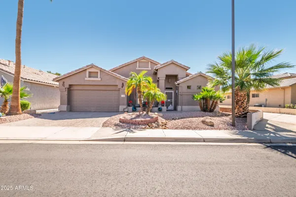 Property Slideshow image 2 of 47 | 17637 n goldwater dr, Surprise, AZ, 85374
