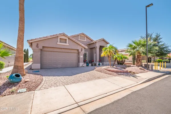 Property Slideshow image 3 of 47 | 17637 n goldwater dr, Surprise, AZ, 85374