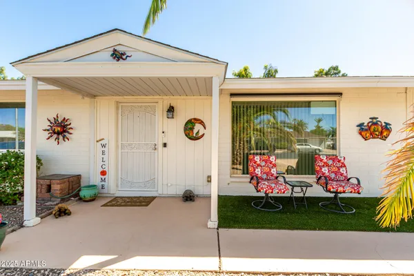 Property Slideshow image 3 of 41 | 10839 w oakmont dr, Sun City, AZ, 85351