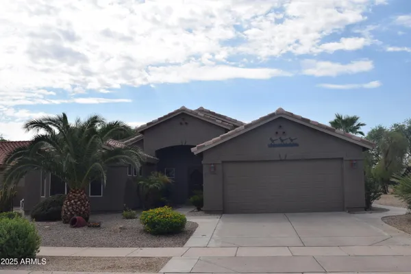 Property Slideshow image 2 of 32 | 2445 e durango dr, Casa Grande, AZ, 85194