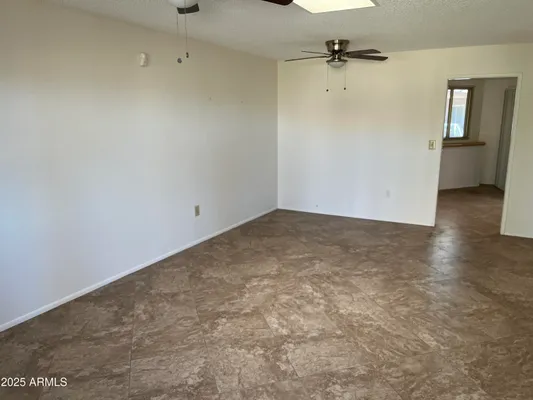 Property Slideshow image 3 of 18 | 10889 w santa fe dr, Sun City, AZ, 85351