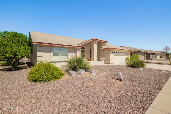 Property Slideshow image 3 of 87 | 11508 e medina ave, Mesa, AZ, 85209