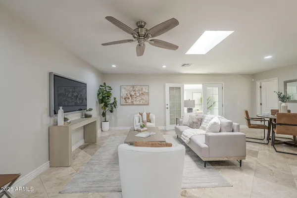 Property Slideshow image 3 of 25 | 9917 w shiprock dr, Sun City, AZ, 85351