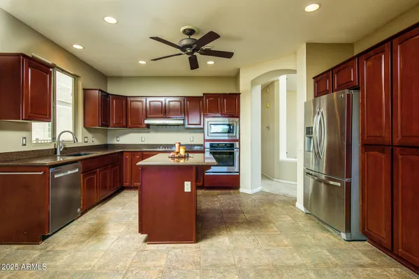 Property Slideshow image 3 of 112 | 10050 e coopers hawk dr, Sun Lakes, AZ, 85248