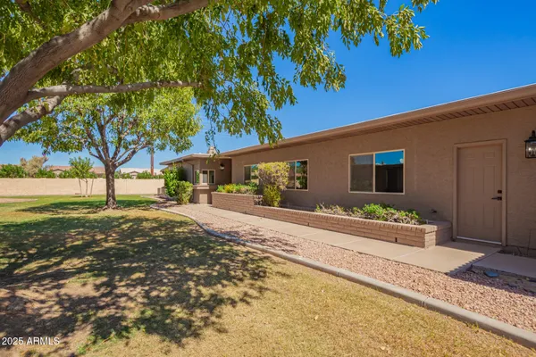Property Slideshow image 2 of 35 | 9832 e minnesota ave, Sun Lakes, AZ, 85248