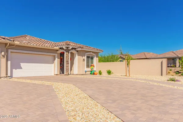Property Slideshow image 3 of 29 | 25046 n 174th ave, Surprise, AZ, 85387