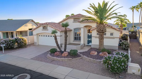 Property Slideshow image 3 of 88 | 17806 n becke ln, Surprise, AZ, 85374