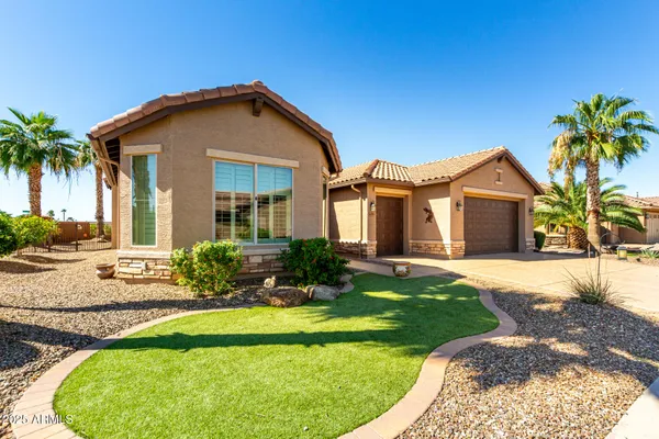 Property Slideshow image 2 of 34 | 4583 w aztec dr, Eloy, AZ, 85131