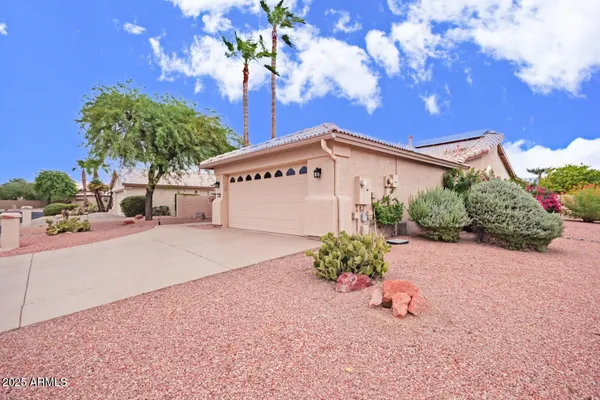 Property Slideshow image 3 of 35 | 15596 w flower ct, Goodyear, AZ, 85395