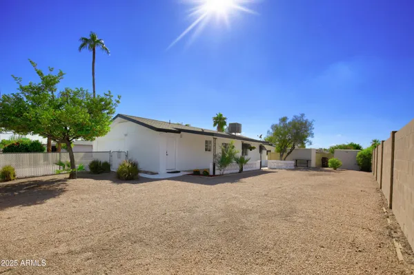 Property Slideshow image 2 of 62 | 6360 e ensenada st, Mesa, AZ, 85205