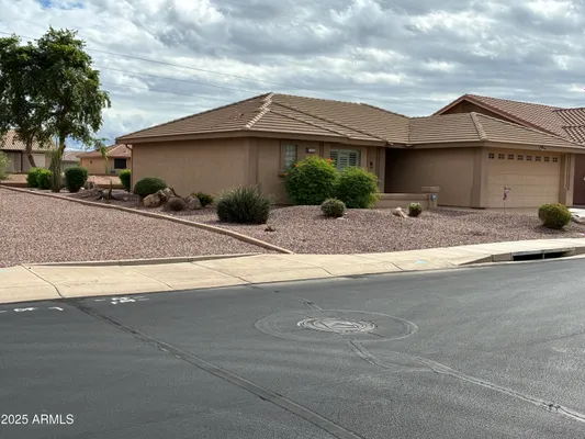 Property Slideshow image 3 of 45 | 3001 s willow wood, Mesa, AZ, 85212