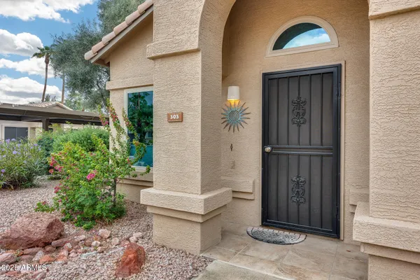 Property Slideshow image 2 of 59 | 14300 w bell rd unit 303, Surprise, AZ, 85374
