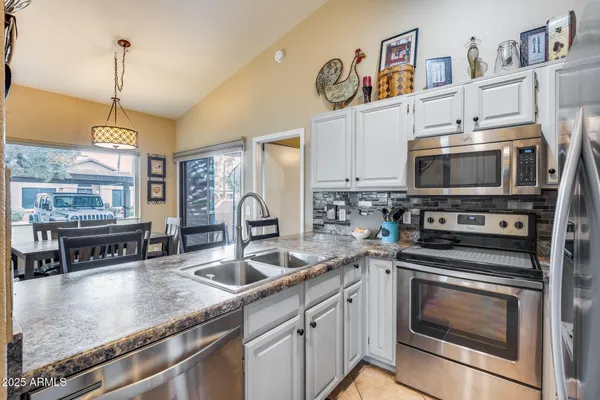 Property Slideshow image 3 of 59 | 14300 w bell rd unit 303, Surprise, AZ, 85374